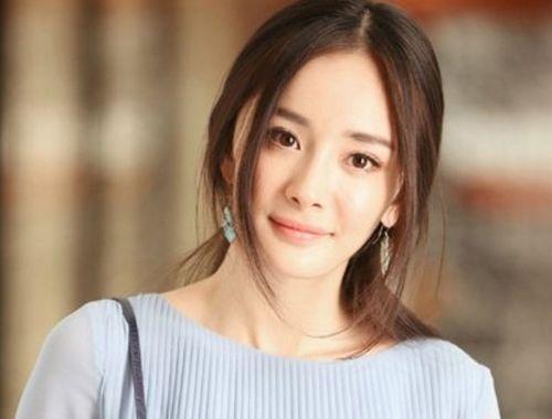 女主直播吃娱乐圈瓜,女主揭秘娱乐圈幕后真相